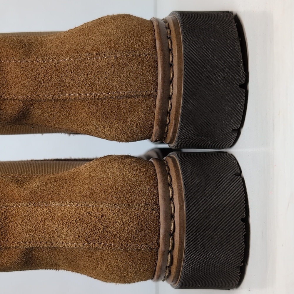 Danassa  lugged sole Chelsea suede boots women's size 6.5 EU 37 - Picture 13 of 16